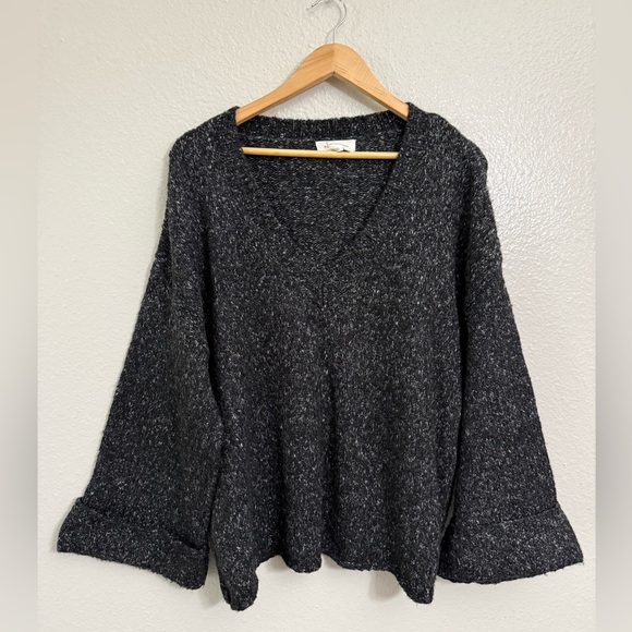 Anthropologie Maggie Bell-Sleeved Sweater Grey Marled V-Neck Charcoal - Picture 2 of 12